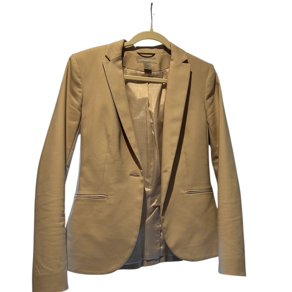 H&M Jackets & Blazers - H&M Beige-Soft Pink Women's Suit Jacket